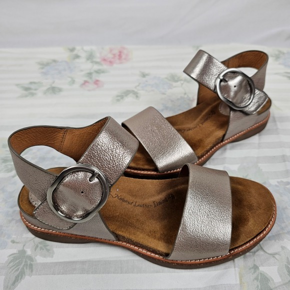 Sofft Womens Sandals Size 6 Metallic Buckle Ankle Strap Leather Comfort - Picture 16 of 16